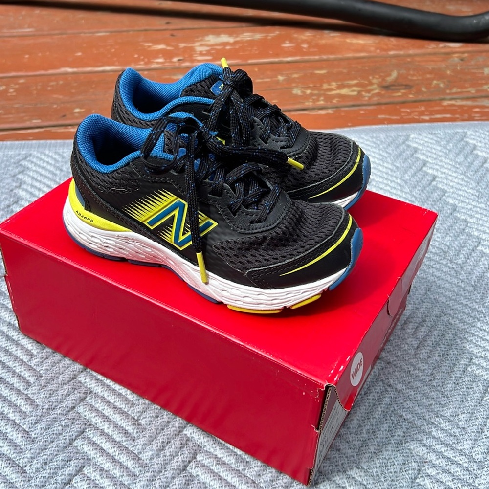 New Balance Kids Sneakers - Black and Yellow